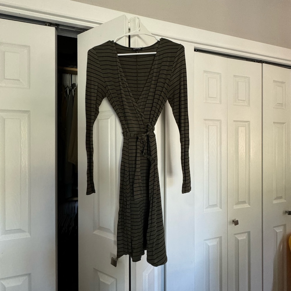 Express long sleeve dress